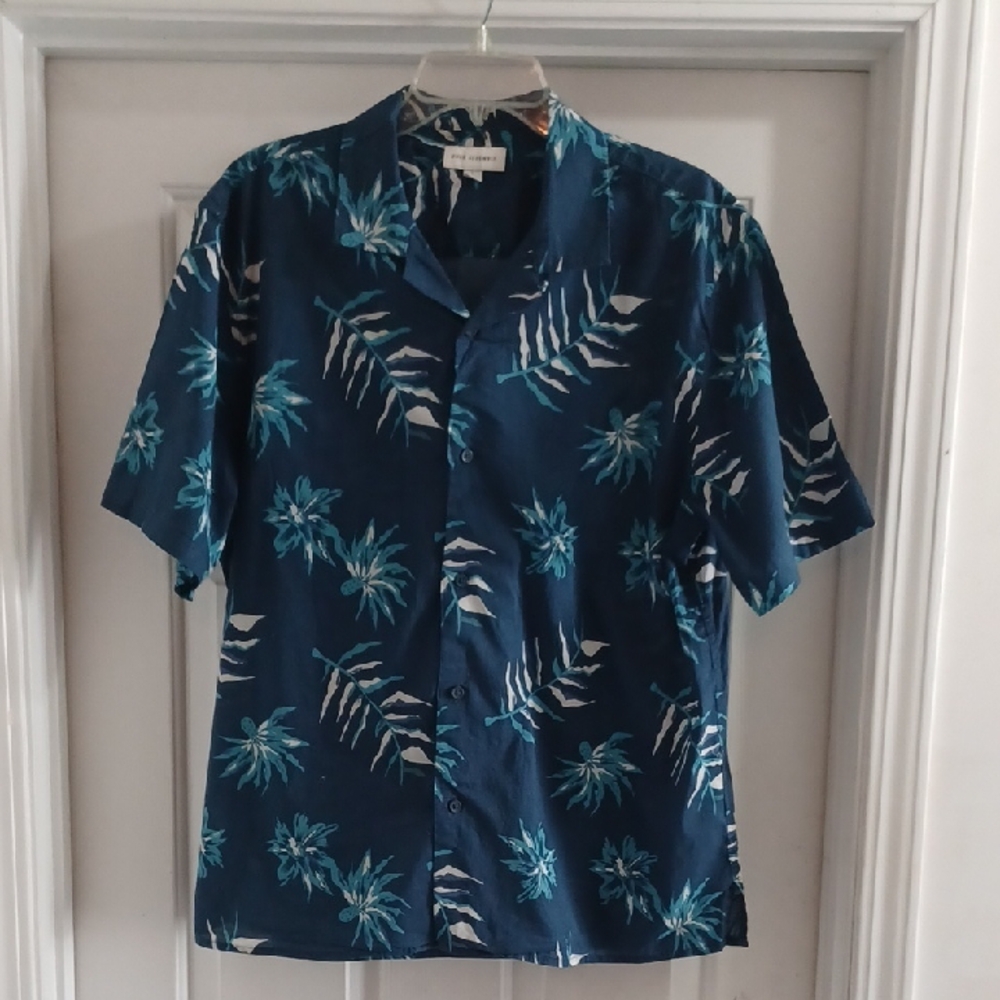 Navy Blue Tropical Print Short-Sleeve Button Down Shirt, L